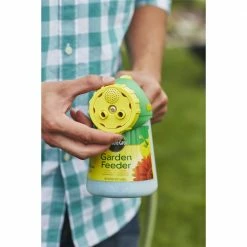 Miracle-Gro Garden Feeder, 1 lb. - 1004102 - Fertilizers -Farm And Ranch store 82be25dbde41578429e28ef4938e4f16ea617dad 80360087 5